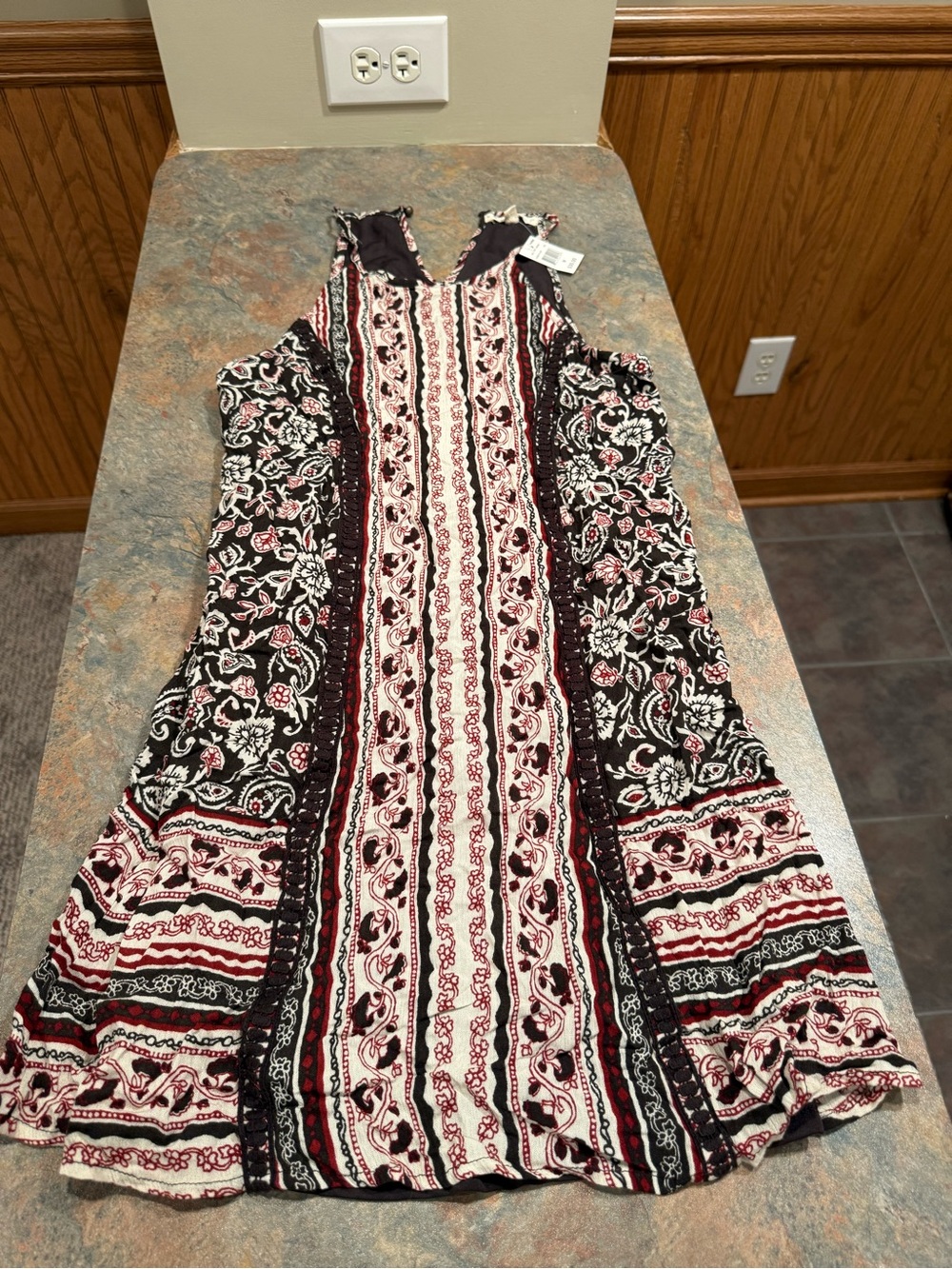 Boho Floral Stripe Sleeveless Dress - Black & Cream